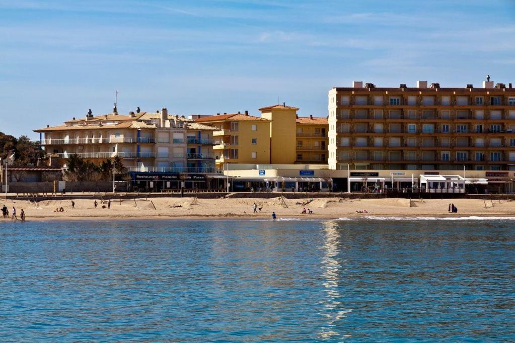 Apartamento Pie De Playa-Wifi Free L' Escala Exterior foto